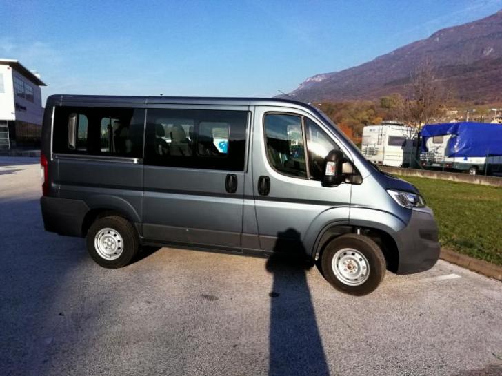 Noleggio senza conducente di Pulmini fino a 9 posti Ducato panorama a Trento e dintorni